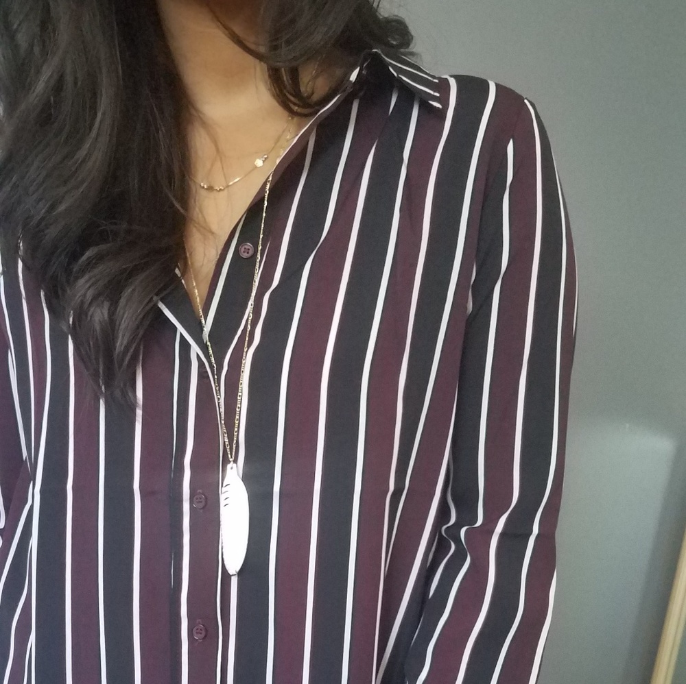 MON CHERI WINE BLACK STRIPED TOP - Picture 4 of 5